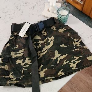 Almost Famous Green Tan Skater Mini Skirt